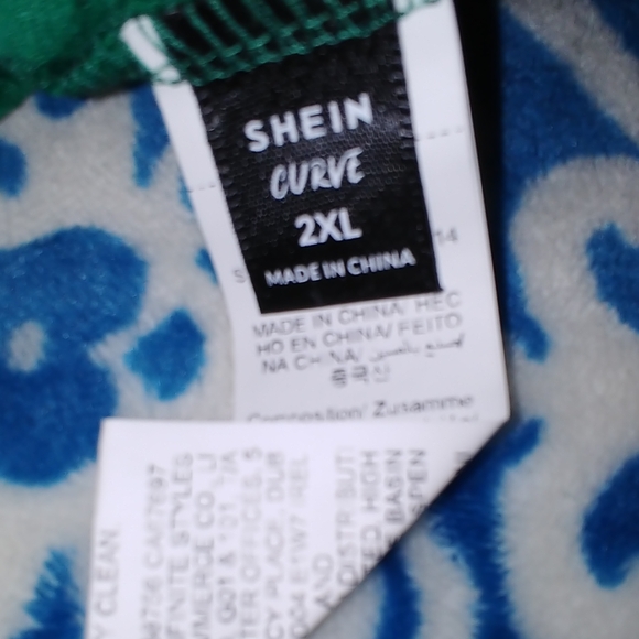 Shein. Green Halter Top. Worn once. Size 2x. - Picture 2 of 2